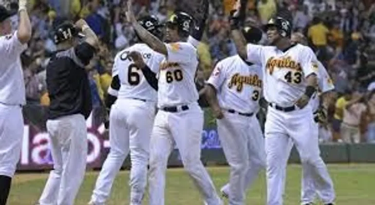 Aguilas vencen 2-1 a Licey en Santiago, LE a los Gigantes, y Los Toros 7-3 a las EO