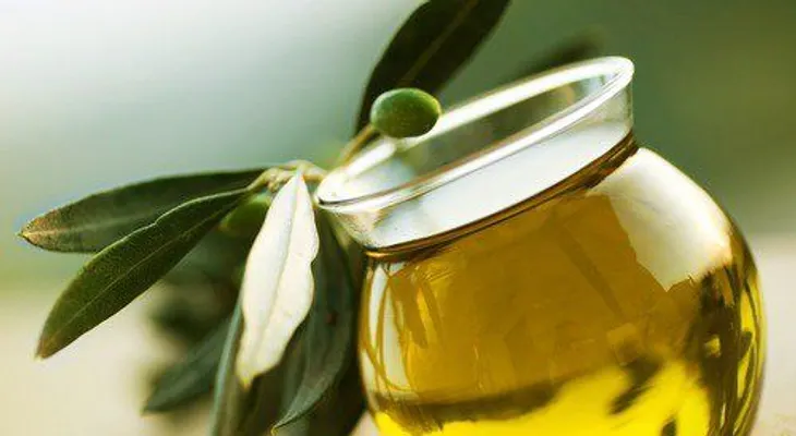 Porque todo el MUNDO la ve ahora joven luego de aplicar este elixir de la juventud 