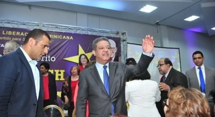 Leonel encabeza acto de reconocimiento a mujeres del PLD