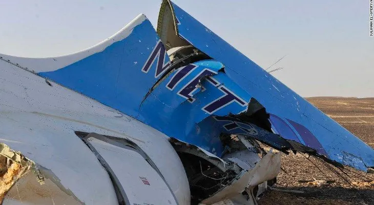 ¿Una mala reparación causó la tragedia del avión ruso en Egipto?