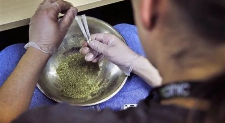 Estudiante argentino intoxica a compañeros con torta marihuana 