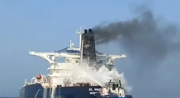 Guardia Revolucionaria de Irán afirma haber atacado un tercer superpetrolero en dos días en el estrecho de Ormuz