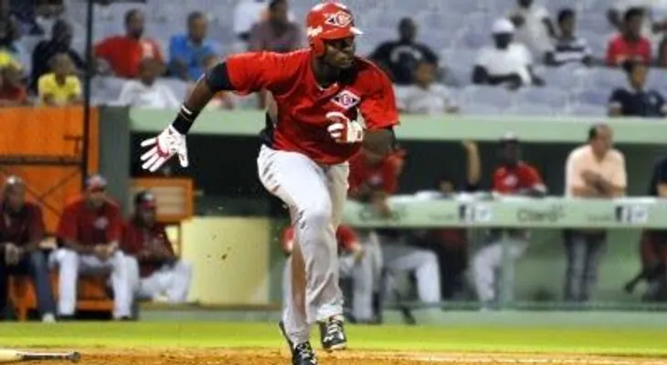 Gregory Polanco se prepara para entrar con el Escogido