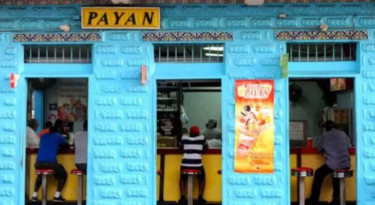 Barra Payán reabre sus puertas tras clausura de ayer