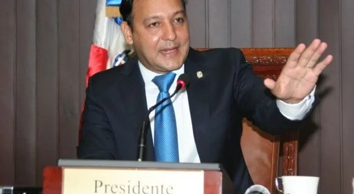 Abel Martínez rechaza campaña contra Leonel   