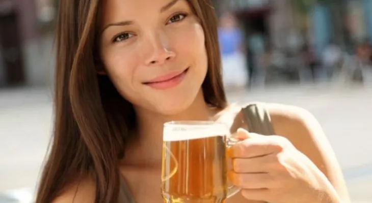 ¡Presta atención! Beber alcohol diariariamente genera cáncer