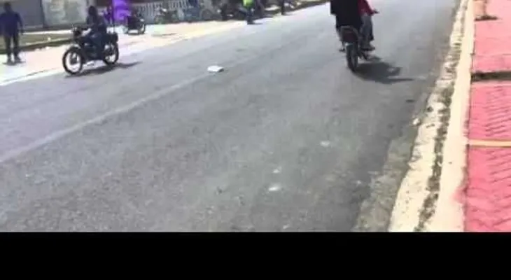 Danilo Medina  lo dejan solo con sus yipetas en un mitín (VIDEO)