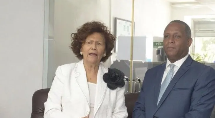 Defensora del pueblo dice ayudará identificar agentes que están en nómina policial sin trabajar
