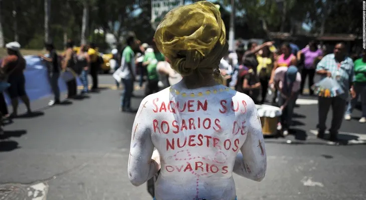 Corte Suprema de México falla para que mujeres embarazadas por violación puedan abortar 