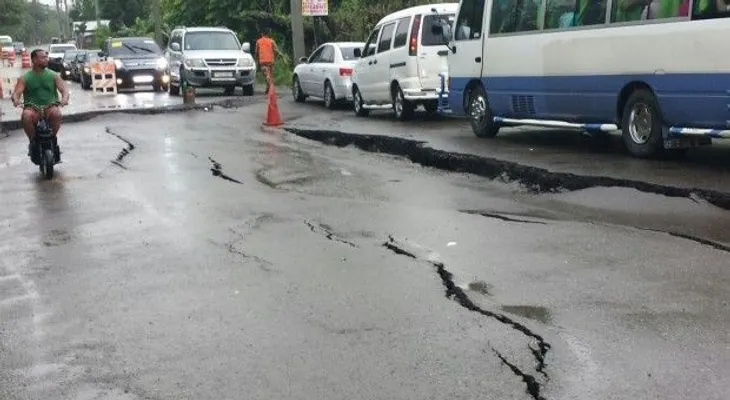 Se hunden varios tramos de la carretera Navarrete-Puerto Plata 