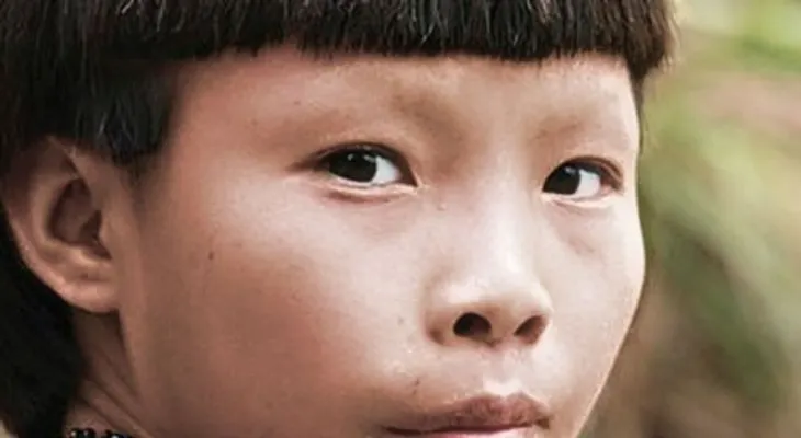 La niña que nació de la tierra