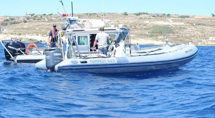 Buscan embarcación desapareció con 17 personas en PP
