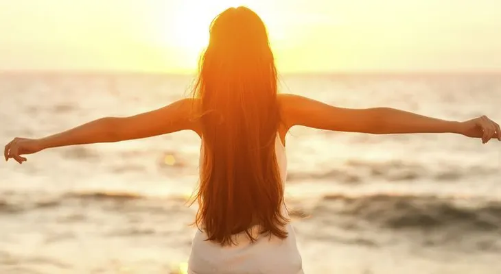 7 signos de que tiene una relación con una mujer iluminada