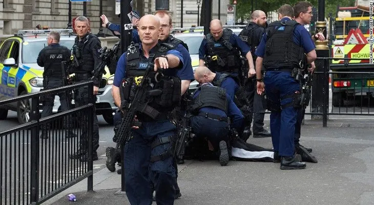 Policía británica frustra dos presuntos ataque terroristas en Londres en un día