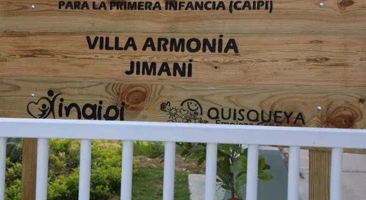 Gobierno inaugura estancia infantil en Jimaní y una escuela en La Descubierta