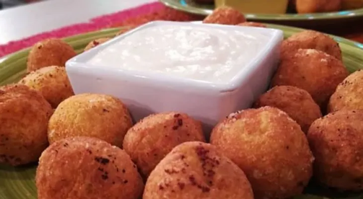Sabrosa receta de plátano verde con queso