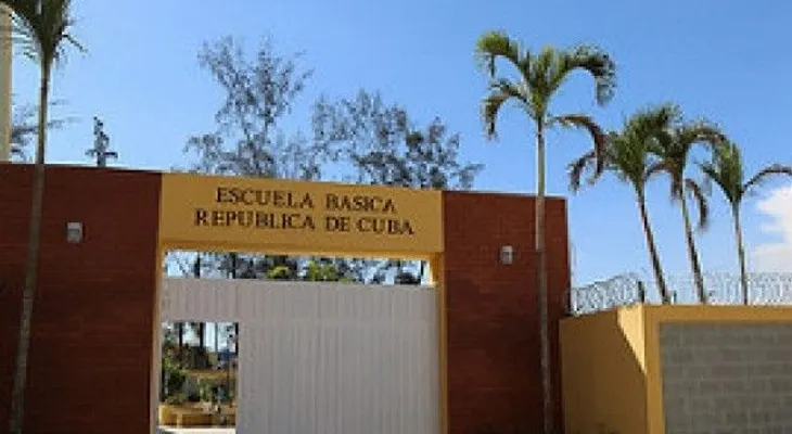 Gobierno dice que con escuela, la vida cambia en Villa Consuelo