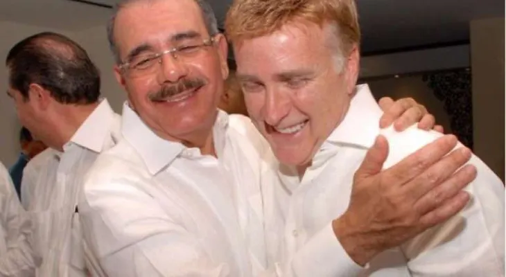 Pelegrin acusa a Danilo de permitir vagabundería de Brewster y su esposo