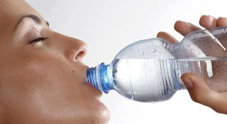 Recomiendan usar ropas ligeras y tomar suficientes líquidos por altas temperaturas
