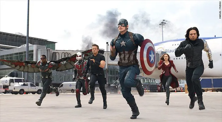 Spider-Man aparece en el nuevo tráiler de 'Captain America: Civil War'... y los fans enloquecen