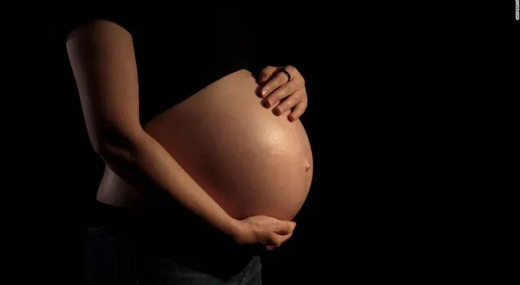 ¿Quieres aumentar la fertilidad para quedar embarazada? Deja la comida rápida