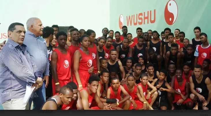 Fedowushu y Ministerio de Deportes realizan encuentro con diplomados y alumnos del 2015