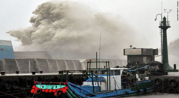 El tifón Meranti azota China tras causar estragos en Taiwán