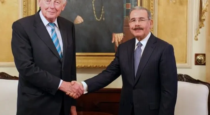 Danilo Medina recibe a ex primer ministro de Países Bajos