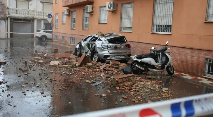 Un sismo de magnitud 4,8 y casi un centenar de réplicas sacuden el sur de España y se sienten en Madrid