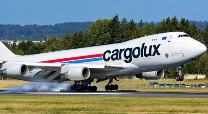 Avión de carga procedente de El Salvador aterriza en el AILA en medio de la crisis haitiana