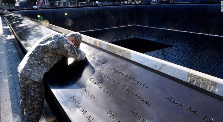 FBI detiene a un hombre que planeaba atacar en un memorial del 11-S en Kansas
