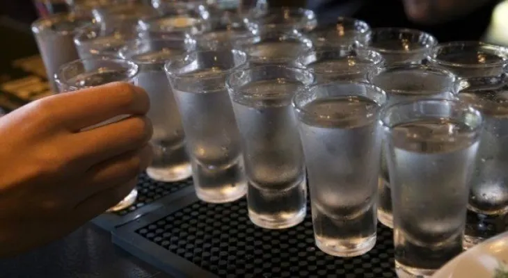 ¿Qué pasa si dejamos de tomar alcohol y café durante 15 meses?