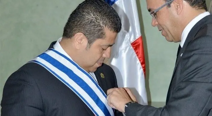 Imponen Orden al Mérito Duarte, Sánchez y Mella al embajador Alberto Castellar