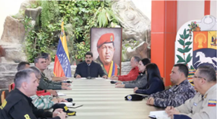 Maduro califica de "golpista" declaratoria del Congreso