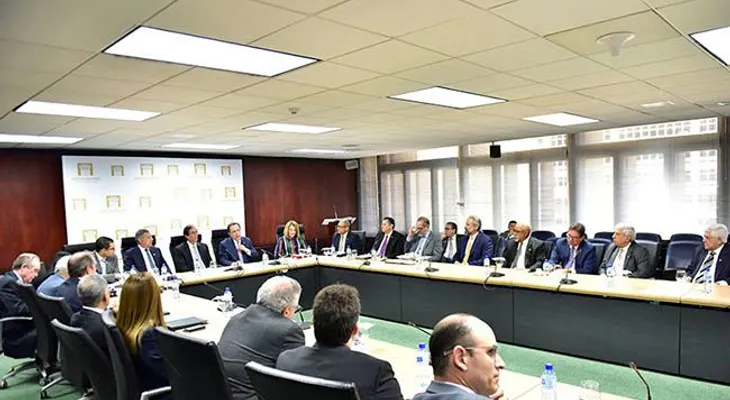 Bancos acogen pedido Gobierno de construir viviendas para personas de escasos recursos