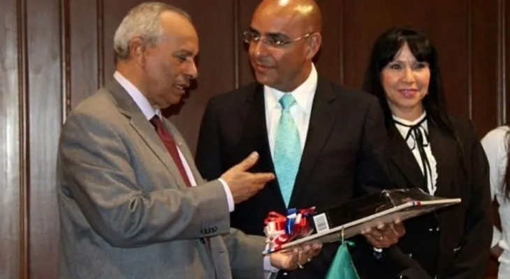 Embajador dominicano en México recibe llave de la ciudad de Querétaro