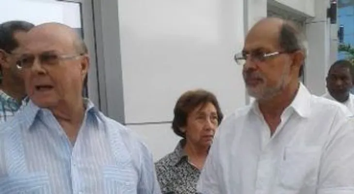 Hipólito Mejía recibe de alta, tras cirugía