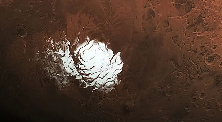 La ESA revela detalles de la misteriosa capa de hielo en el polo sur de Marte