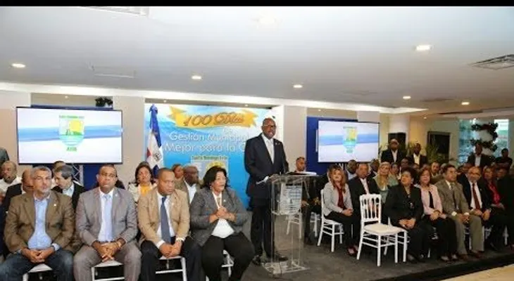 Alcalde Alfredo Martinez presenta logros de sus primeros 100 días de gestión municipal  (VIDEO)