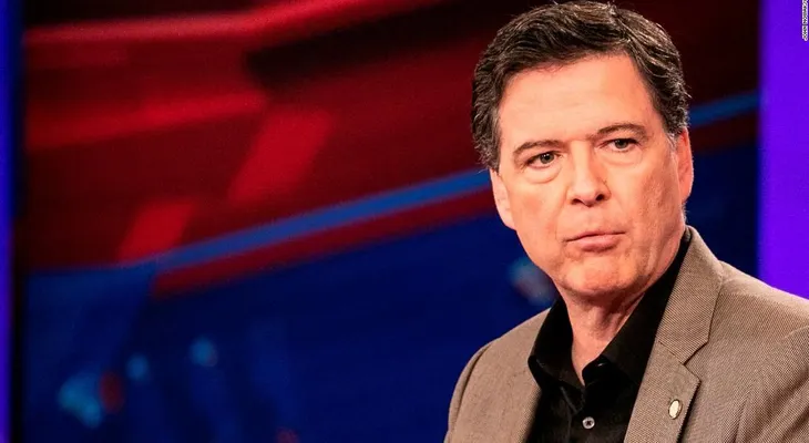Comey responde a acusación de que divulgar los memos es ilegal: "Trump simplemente se está inventando cosas"
