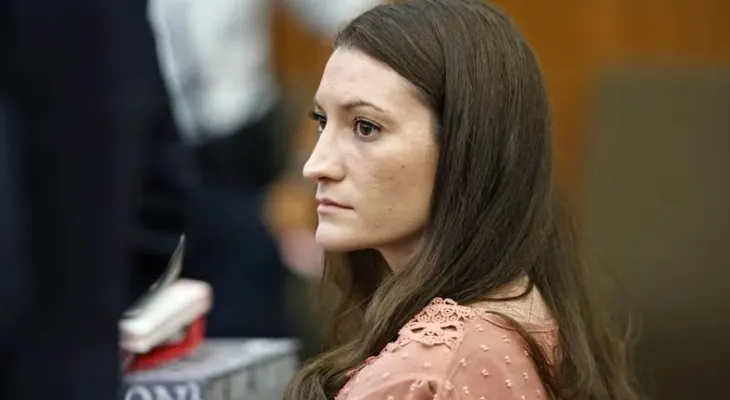 El jurado de Massachusetts reanuda sus deliberaciones en el caso de Lindsay Clancy por el asesinato de sus hijos