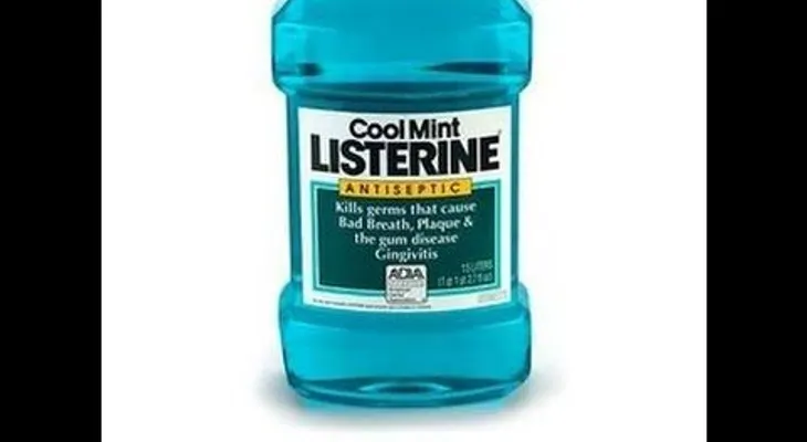 Con Listerine el pelo se te pone larguísimo (VIDEO)
