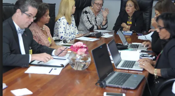 Ministerio de Salud reducirá a siete días trámite para certificado venta en línea
