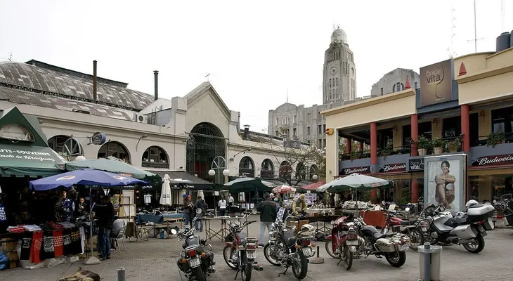 Gobierno de Uruguay prohíbe cerrar calles para piquetes
