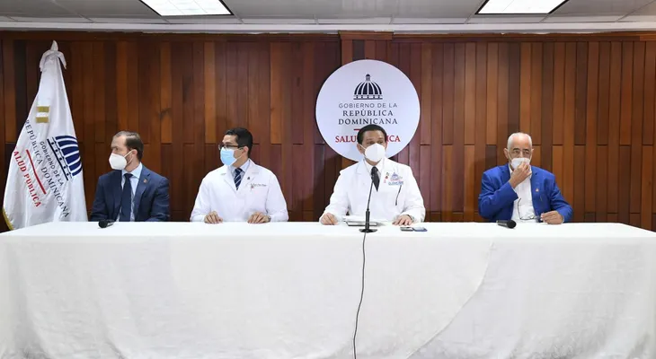 Gobierno anuncia Jornada Nacional de Vacunación contra la rabia los días 29, 30 y 31 de octubre
