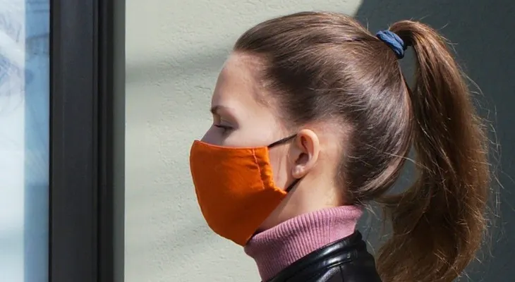 Motivos por los que quieren prohibir las mascarillas caseras