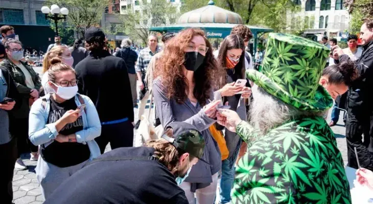 Marihuana gratis para los vacunados de Covid-19 en Nueva York