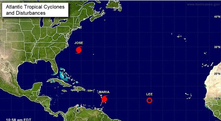  El huracán María sube a categoría 3 mientras se acerca a las Antillas Menores 