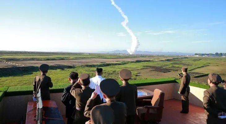 Corea del Norte vuelve a provocar y lanza un nuevo "proyectil no identificado", según Corea del Sur