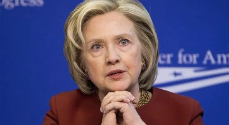 Hillary Clinton insta a combatir EI en la internet